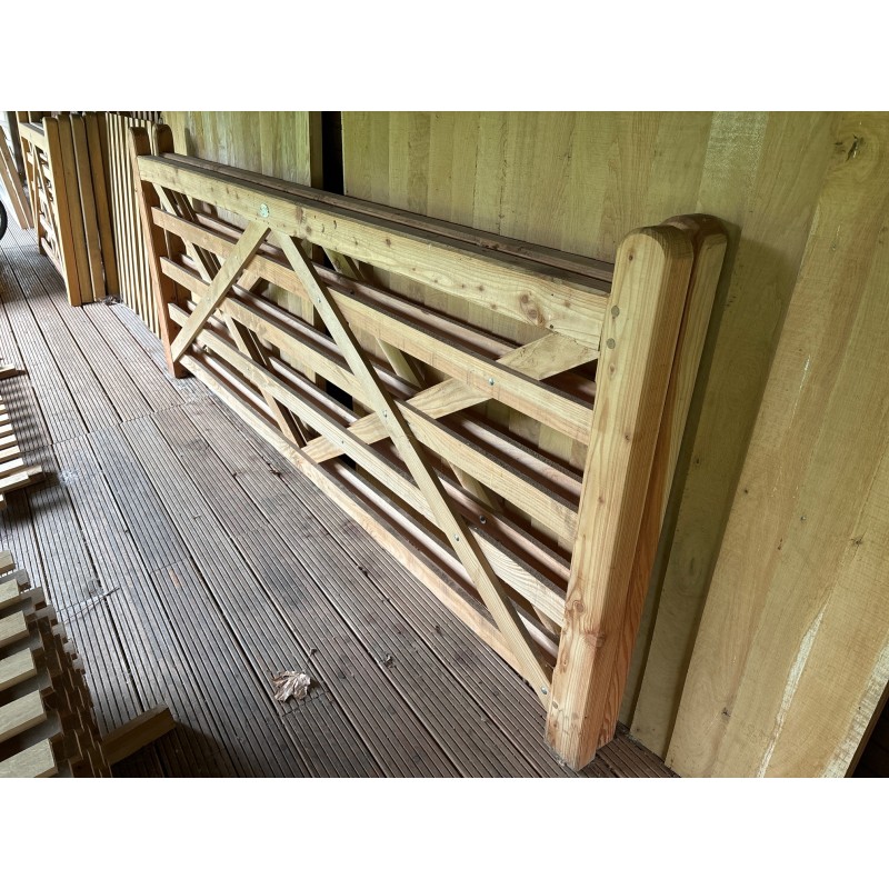 Larch/Douglas Fir Old Style Chamfered Field Gate (CLEARANCE)