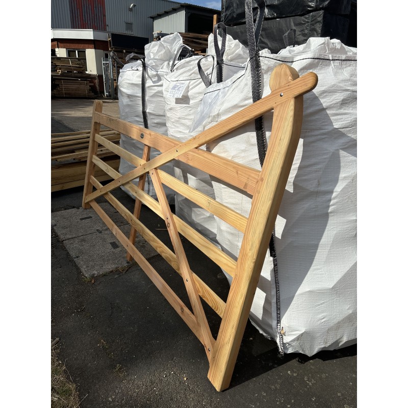 Untreated Larch/Douglas Fir Curved Heel (Ranch Style) Gate 2.7m (CLEARANCE)