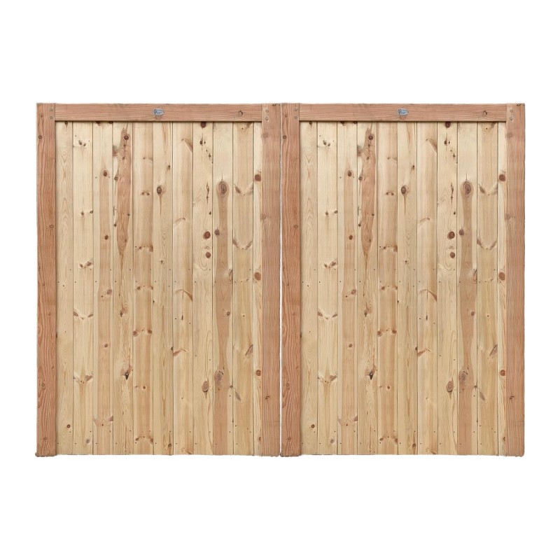 Pair of British Larch/Douglas Fir Flat Top Closeboard Driveway Gates