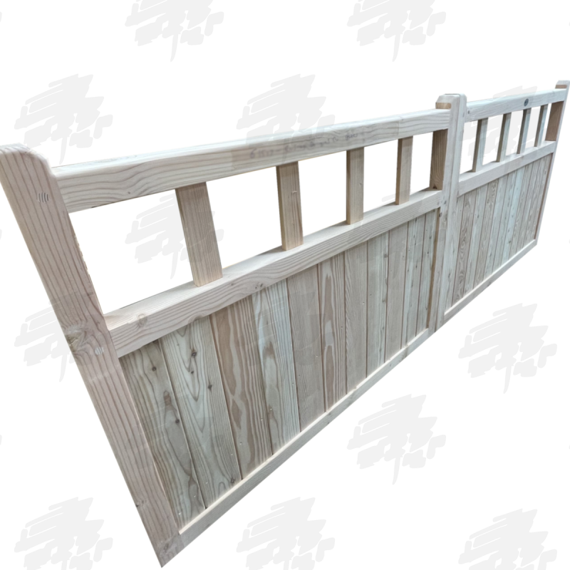 Pair of Solid Larch/Douglas Fir Cottage Style Closeboard Driveway Gates